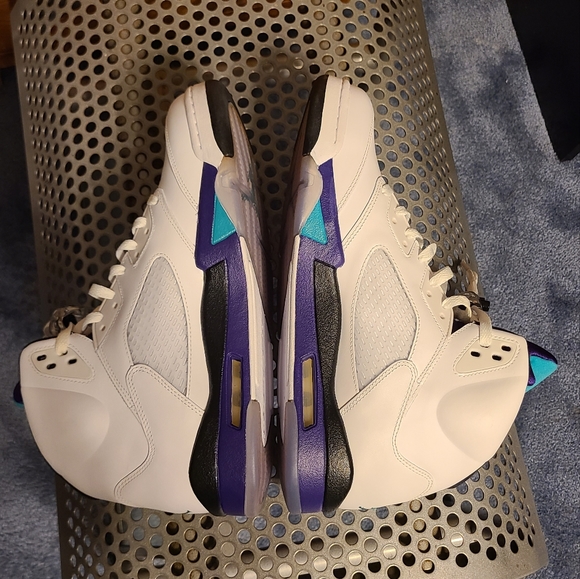 Jordan 5 Retro Grape Men's size 13 Near Deadstock condition, like new - Picture 3 of 10